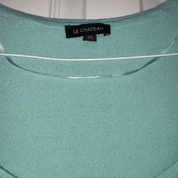3/$25💕 Le Chateau Scoop Neck Knit Top 😇 - Picture 2 of 3